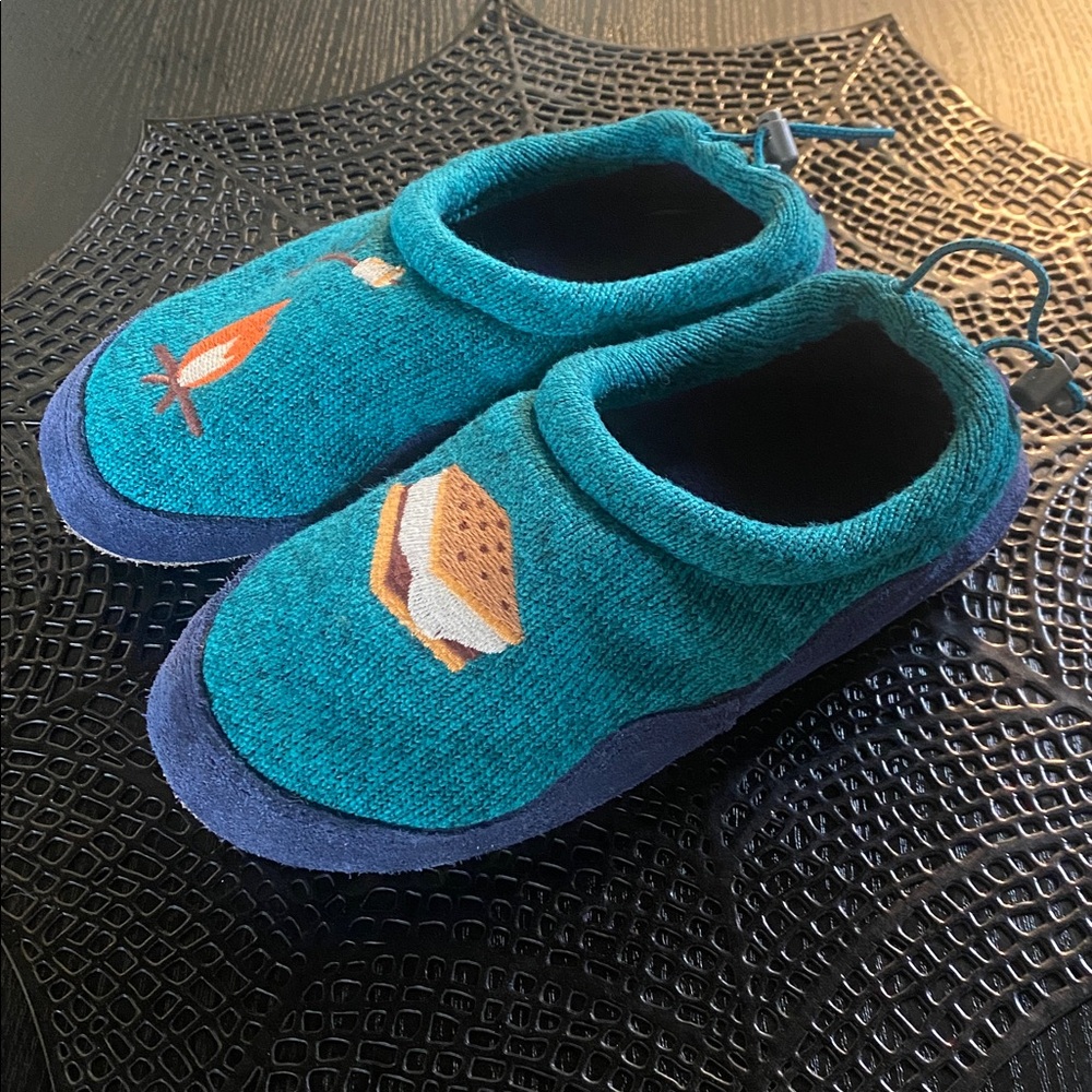 L.L. Bean S’mores Sweater Fleece Motif Teal/Blue Slipper, Size 1-2 kids (unisex) - Picture 2 of 8